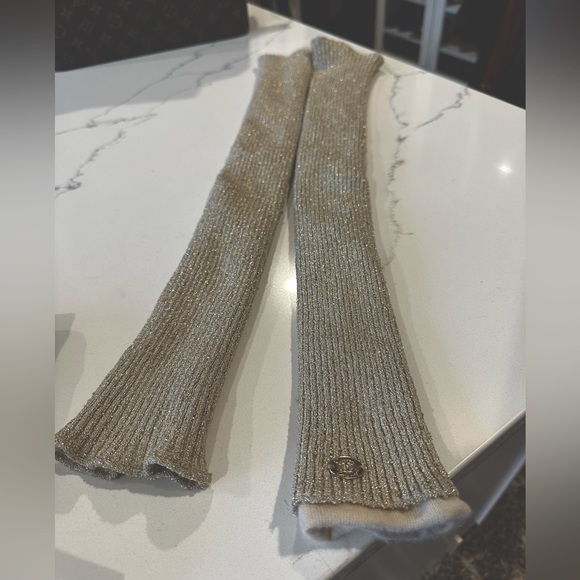 Chanel 05A arm warmers one size - Picture 3 of 4